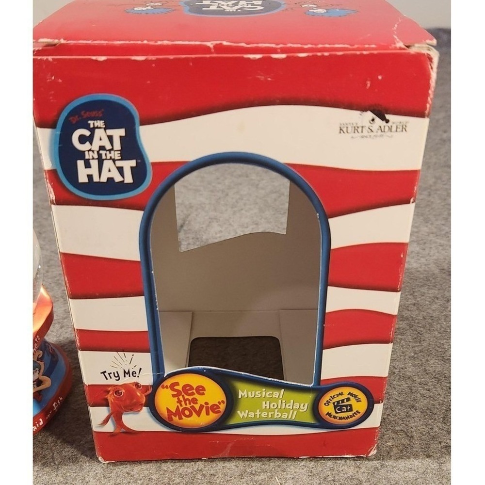 Vintage 2003 Dr Seuss Cat In The Hat Musical Waterball Snow Globe Kurt Adler - Picture 3 of 9
